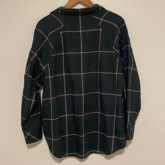 Wild Fable Size Medium Forest Green & White Plaid Flannel w/ pockets - Picture 7 of 9